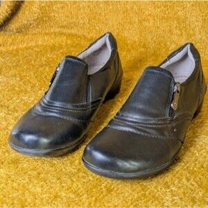 Black Leather Slip On Comfort Shoes Size 8.5M Low Wedge Heel by Naturalizer